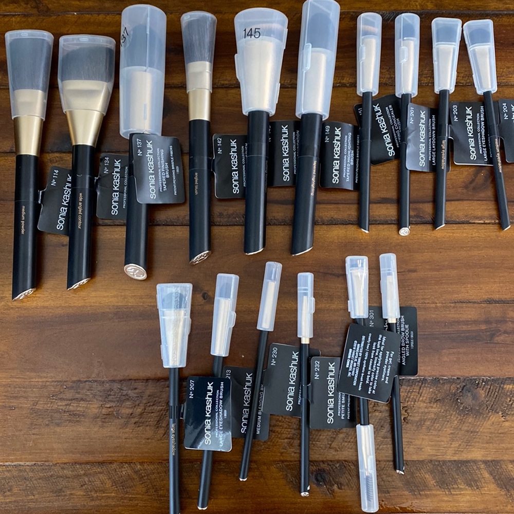 16 Sonia Kashuk brushes new